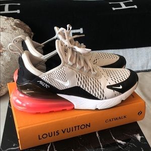 Nike Air Max 270